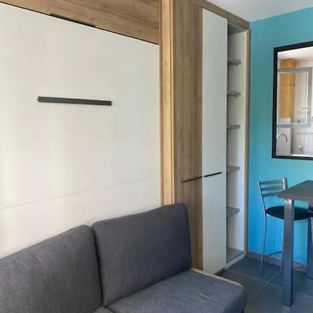 Joli Equipe Apartament Oullins